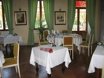 Chateau De Fontager 3* Valence (Drome)
