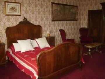 Hotel Chateau De Fontager 3*
